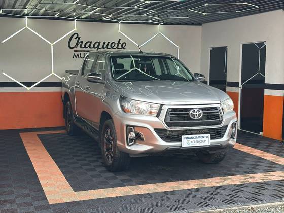 TOYOTA HILUX 2.8 SRV 4X4 CD 16V DIESEL 4P AUTOMÁTICO
